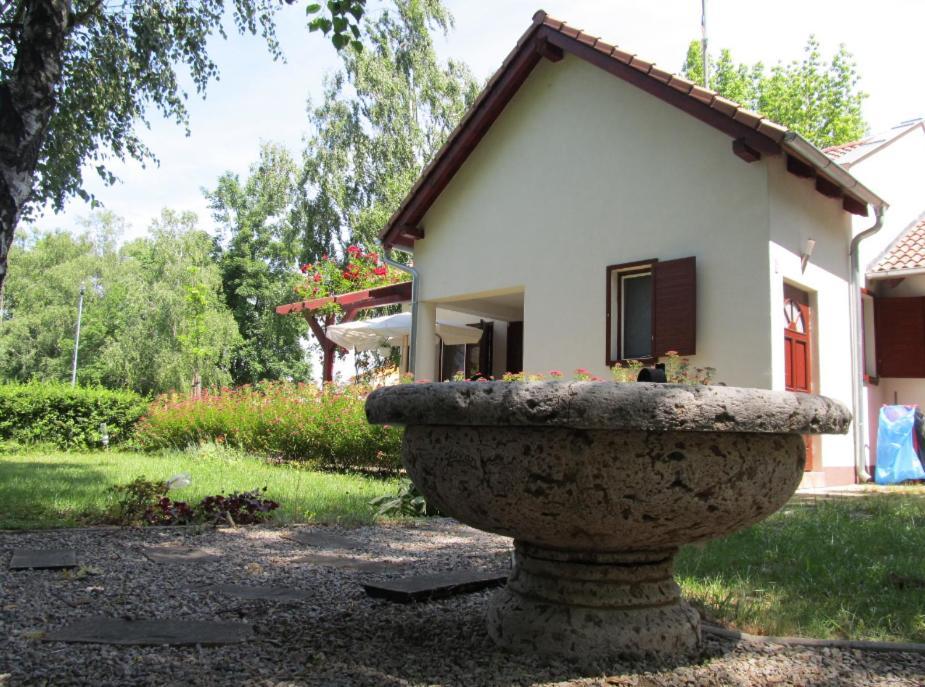 Villa Patio Экстерьер фото